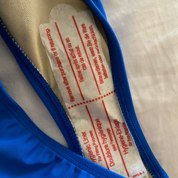 Girls one piece swimsuit - Picture 2 of 4